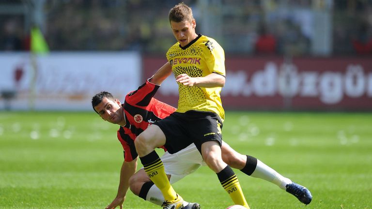 LUKASZ PISZCZEK: Noch immer beim BVB unter Vertrag. Beendet nach der Saison seine Karriere, will im Anschluss zum Spaß in seiner polnischen Heimat für Goczalkowice kicken, um sich fit zu halten.