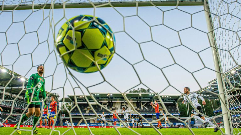 Platz 3: Rosenborg Trondheim (Norwegen) - 13 Titel (1992-2004)