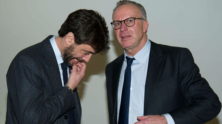 Kennen sich aus gemeinsamen früheren Zeiten bei der ECA, mittlerweile vertreten sie aber unterschiedliche Ansichten: Juve-Boss Andrea Agnelli (l.) und Bayerns Vorstandsvorsitzender Karl-Heinz Rummenigge. 