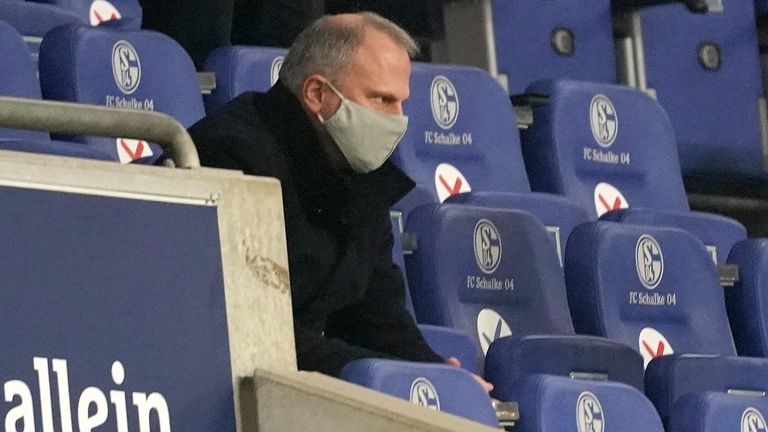 28. Februar 2021: Tabula rasa auf Schalke: Nach dem 1:5 in Stuttgart muss nicht nur Gross gehen, auch Schneider (Foto) und Lizenzspieler-Koordinator Sascha Riether werden gefeuert.