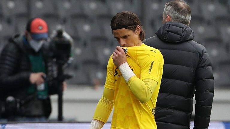 Yann Sommer wird nach der Roten Karte gegen Hertha zwei Spiele pausieren.