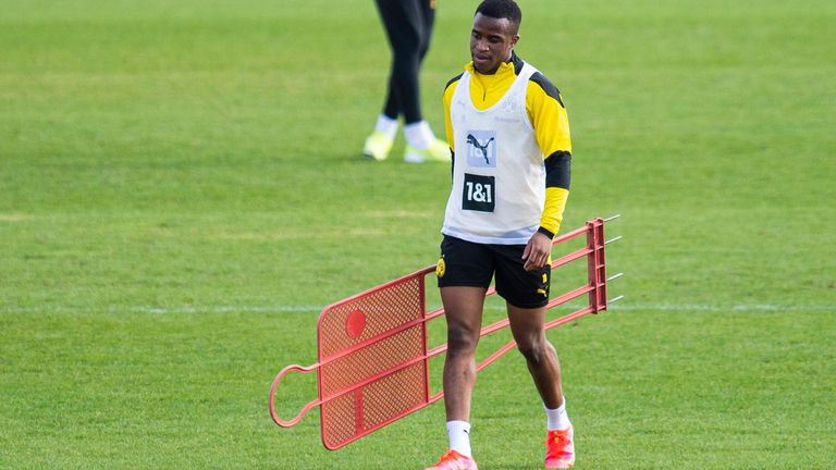 Youssoufa Moukoko (Borussia Dortmund): Der Youngster erlitt im Kreise der deutschen U21 eine Bänderverletzung. 