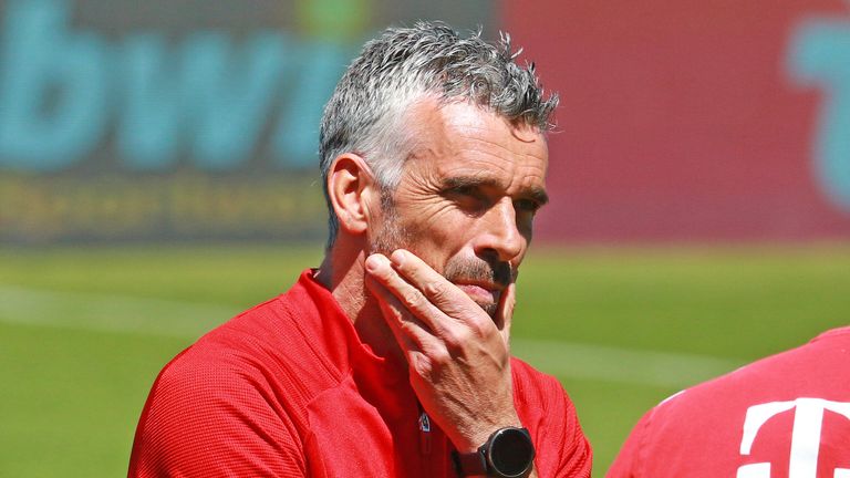 FCB-II-Trainer Danny Schwarz könnte auf einige Bayern-Profis im Abstiegskampf zurückgreifen.