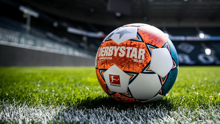 Das Material des Balles ist mit dem des Balles aus der Saison 2020/21 identisch. (Foto: Derbystar)