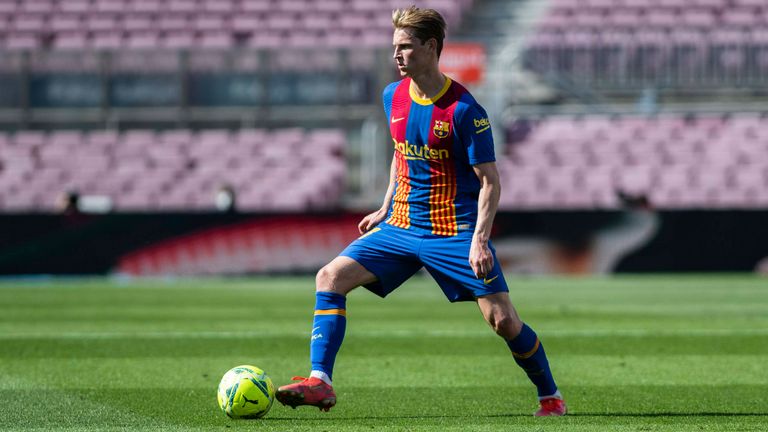 Defensives Mittelfeld: FRENKIE DE JONG (FC Barcelona). Marktwert: 100 Millionen Euro