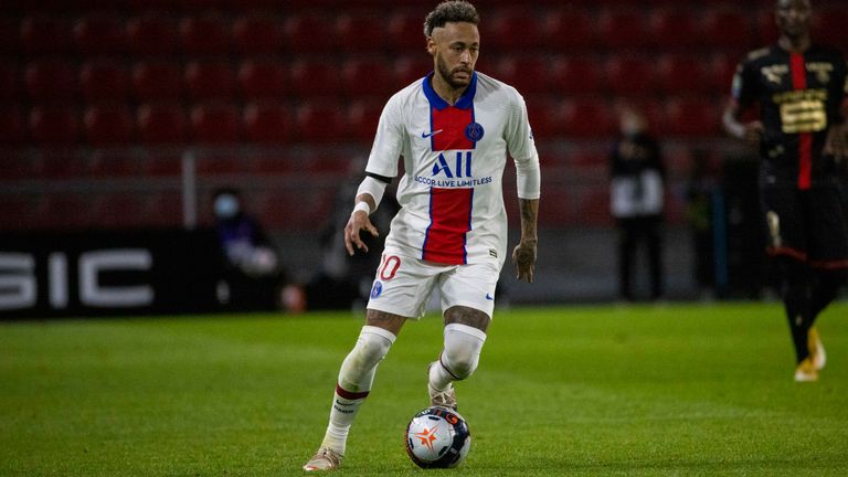 Neymar spielt bei Paris Saint-Germain.