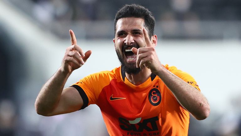 Jubelt Galatasaray kommende Saison in einem Trikot mit diagonalem Design?
