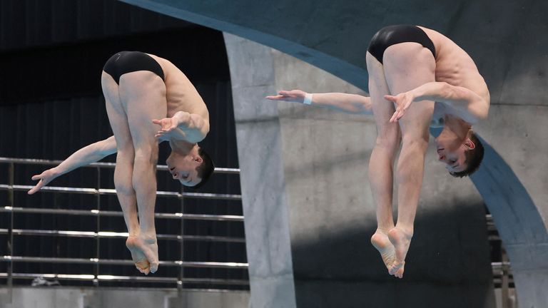 Patrick Hausding und Lars Rüdiger holen Gold im 3-m-Synchronspringen.