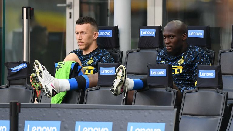 Die Stars von Inter Mailand sollen trotz des Meistertitels auf zwei Monatsgehälter verzichten.