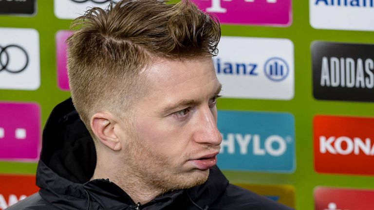 "Für mich hat der Schiri keine Eier gehabt, da zu pfeifen." (Dortmunds Marco Reus im ZDF über das Einsteigen von Leroy Sane gegen Emre Can vor dem 2:3)