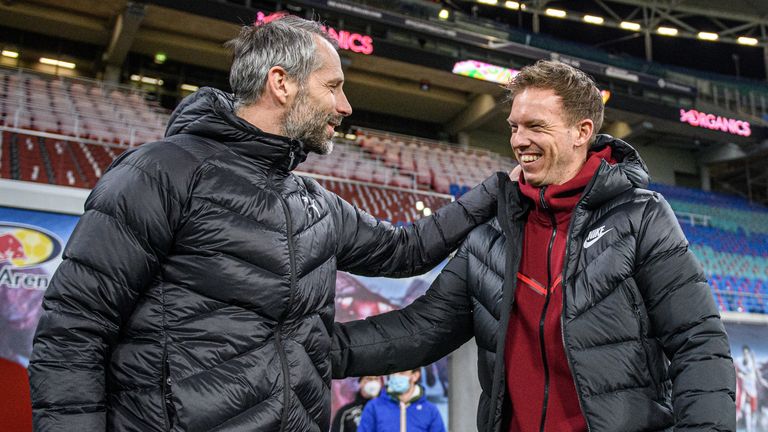 Mit Marco Rose (l.) und Julian Nagelsmann (r.) begrüßen sich hier der zukünftige Dortmund- und der zukünftige Bayern-Coach.