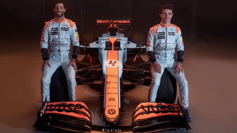 Die McLaren-Fahrer Lando Norris und Daniel Ricciardo werden die Farben auf ihren Rennanzügen tragen. Auch die Helme werden am Wochenende in diesem Design erscheinen. (Quelle: Twitter/McLarenF1)