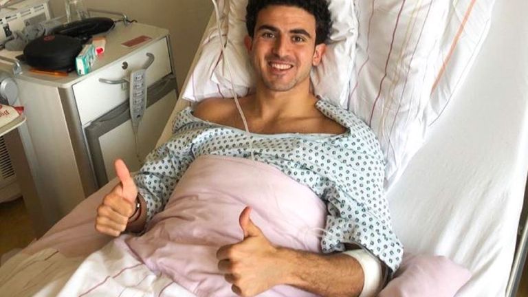 Mateu Morey wird nach seiner Verletzung lange fehlen, wurde aber nun ein erstes Mal erfolgreich operiert. (Quelle Bild: twitter@mateujaume2)