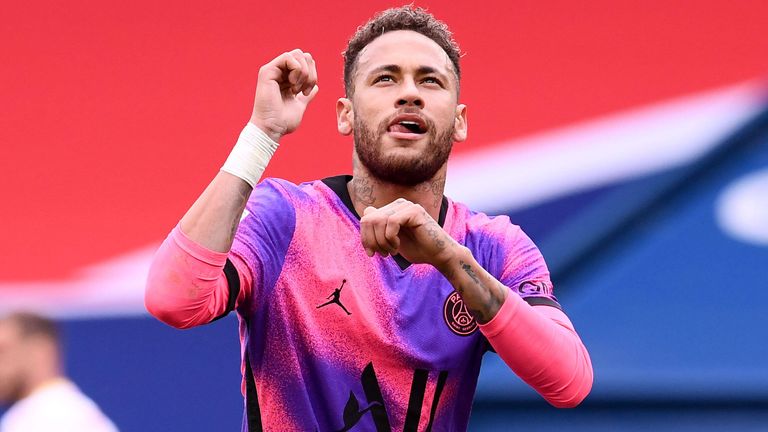 Neymar verlängert nach Sky Infos in Paris.