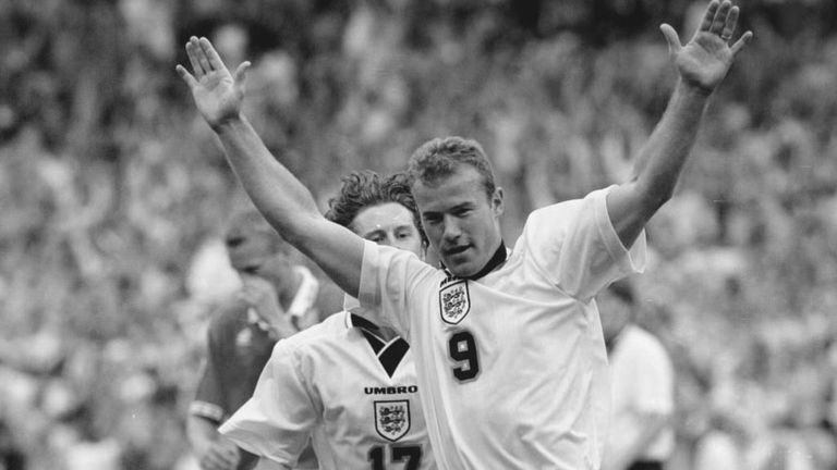 Platz 3: Alan Shearer (England) - 7 Tore bei 9 Einsätzen (3 EM-Teilnahmen)