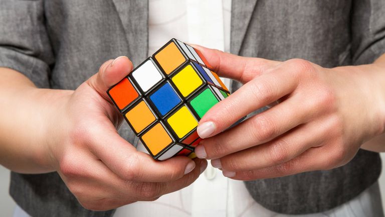 Der Zauberwürfel wurde bereits 1974 erfunden, sechs Jahre später kam der Rubik’s Cube auf den deutschen Markt.