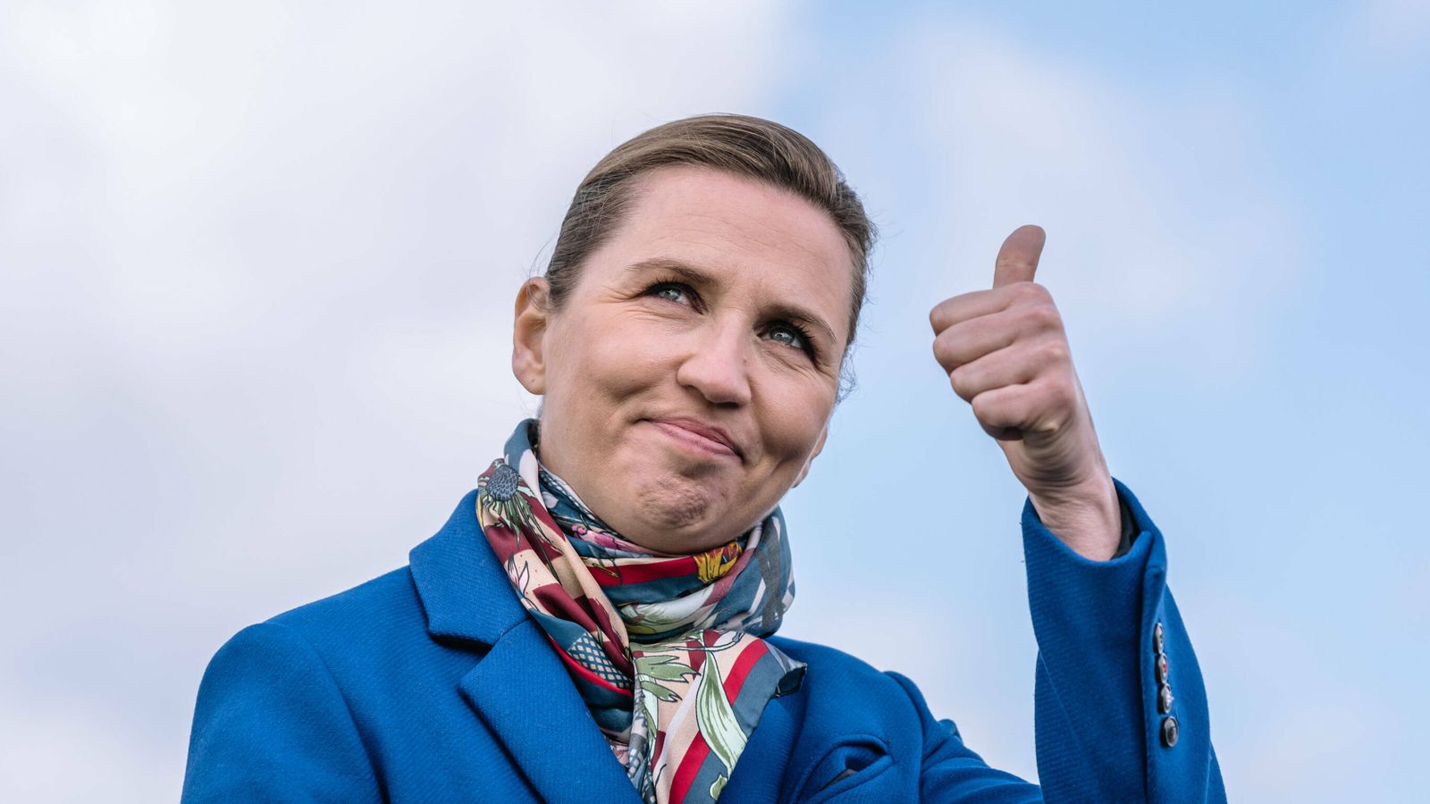 EURO 2020 News: Mette Frederiksen dankt Helfern & Fans ...