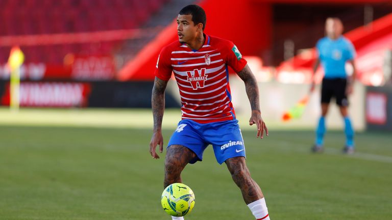 Kenedy (Vertrag bis 2024, zuletzt an den FC Granada ausgeliehen): Dem brasilianische Linksaußen würden die Blues bei einem passenden Angebot keine Steine in den Weg legen.