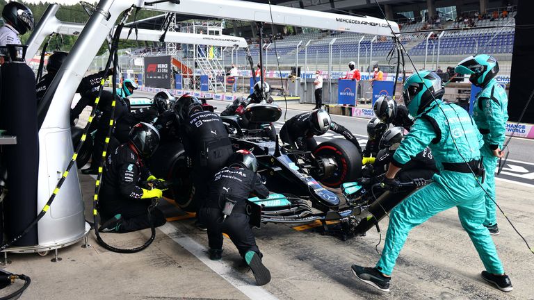 PLATZ 5: Mercedes (Lewis Hamilton) - 2,27 Sekunden - 10 Punkte.