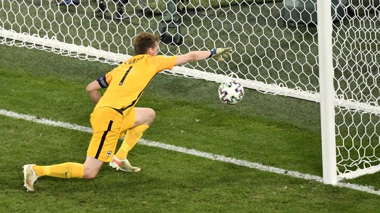3. Spieltag: Finnland - Belgien, 0:1 Lukas Hradecky (74.Minute)