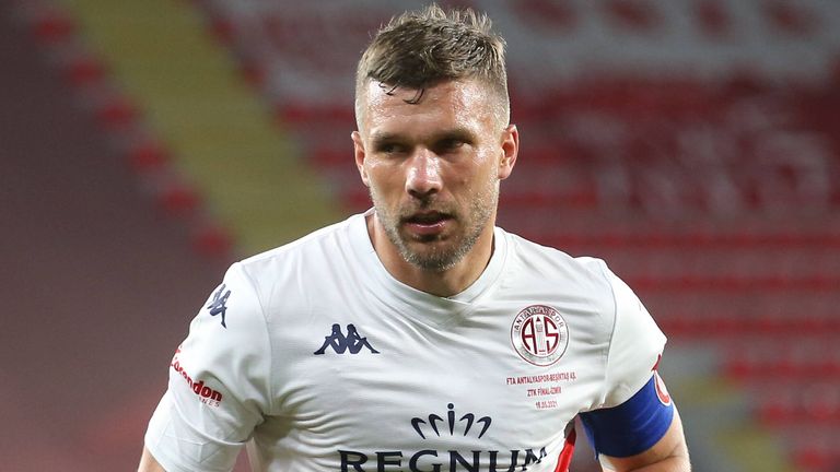 Podolski hat seinen Herzensklub kritisiert.