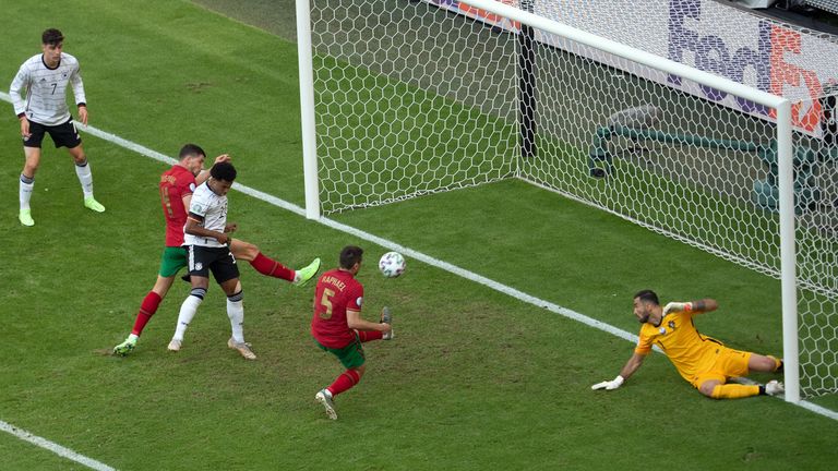 2. Spieltag: Portugal - Deutschland, 1:2 Raphael Guerreiro (39. Minute)