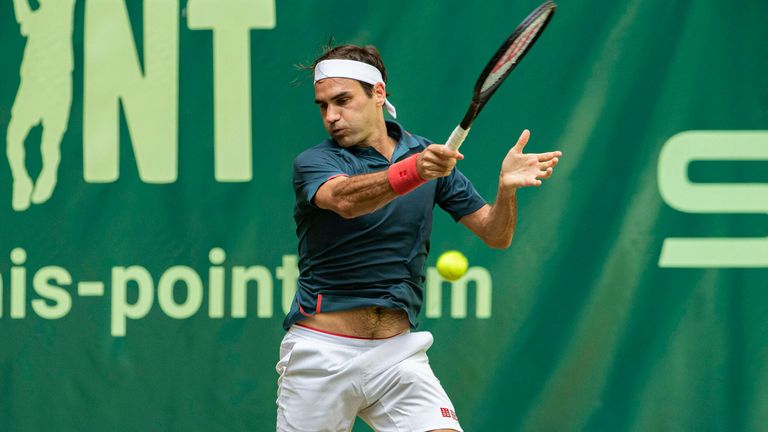 Frühes Aus für Roger Federer beim ATP-Turnier in Halle.