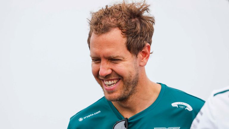 Hat derzeit guten Grund zu lachen: Sebastian Vettel von Aston Martin. 