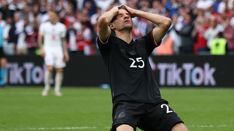 Thomas Müller vergibt gegen England eine Großchance.