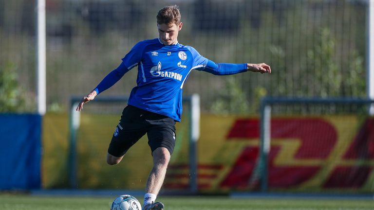 Jonas Carls im Trainingslager von Schalke 04.