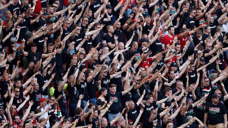 Hexenkessel-Atmosphäre beim Spiel Ungarn gegen Portugal. 