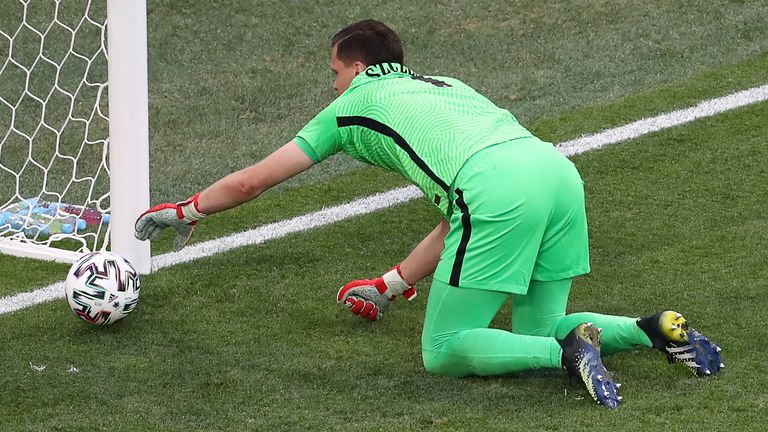 1. Spieltag: Polen - Slowakei, 0:1 Wojciech Szczesny (18. Minute)