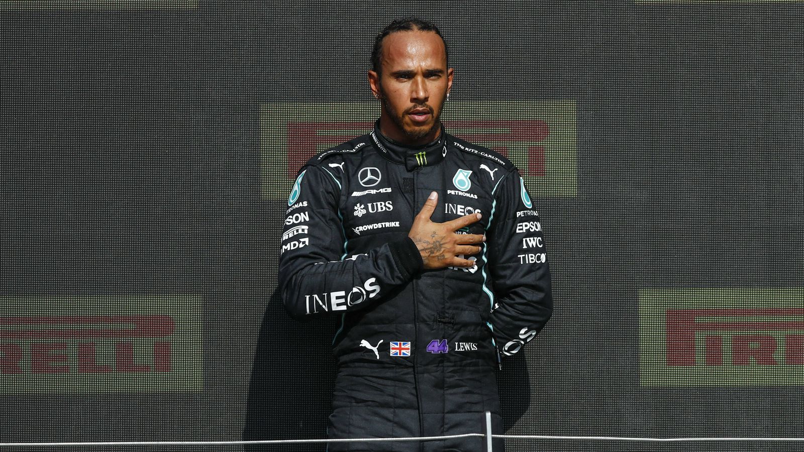 Formel 1 News: Hamilton nach Verstappen-Crash rassistisch ...