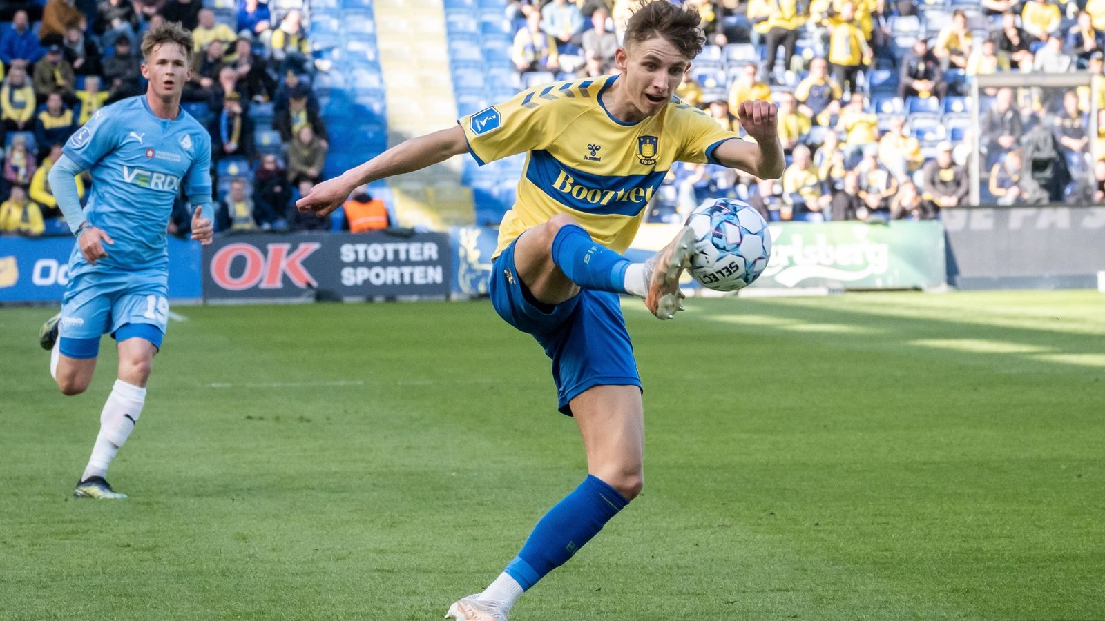 Eintracht Frankfurt Transfer News: Jesper Lindström kommt | Fußball ...
