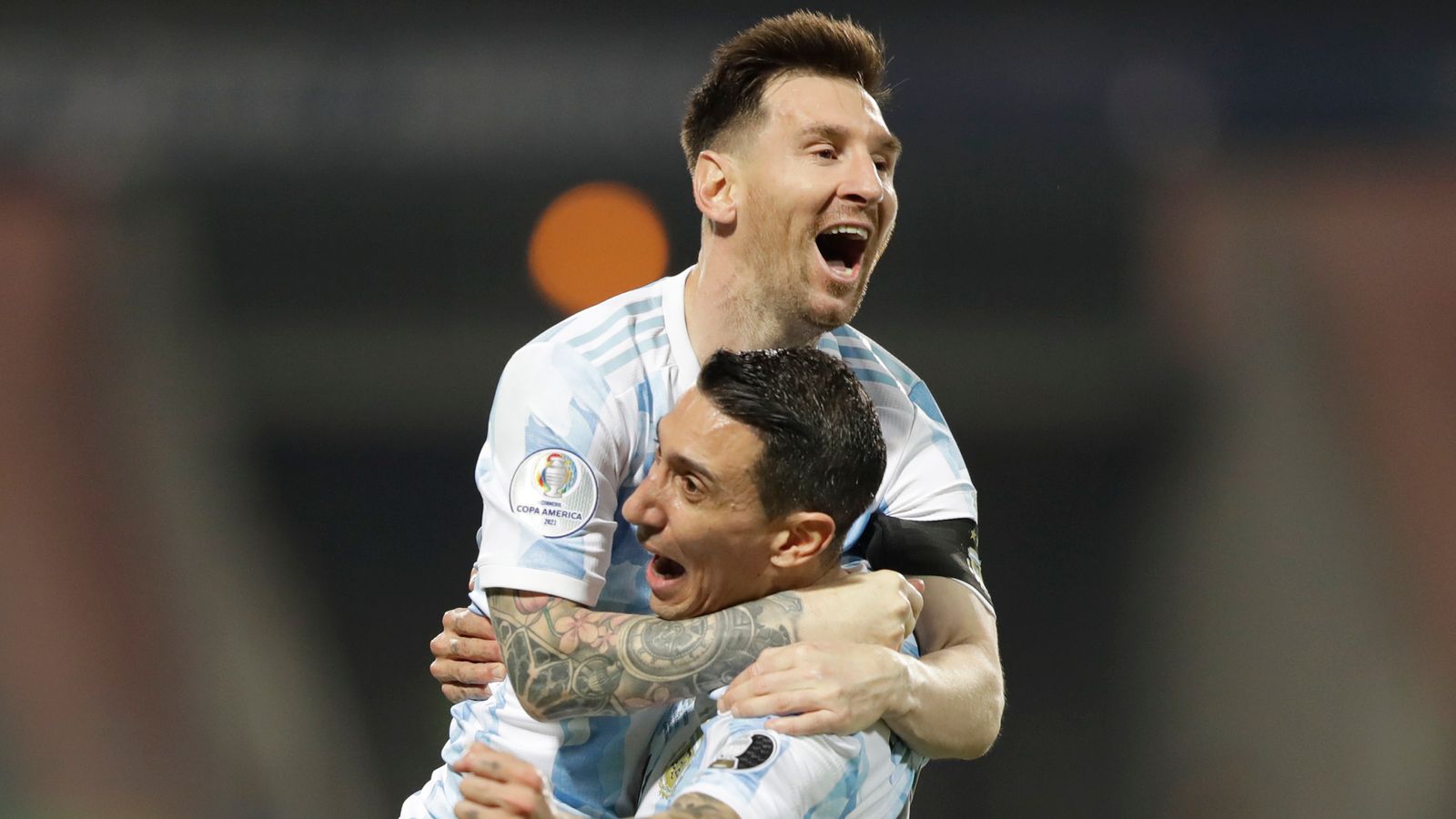 Fussball News Argentinien Dank Messi Im Halbfinale Der Copa America Fussball News Sky Sport