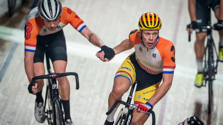 Beim Madison-Modus des Bahnradfahrens fahren zwei Sportler gemeinsam im Team und wechseln sich ab, die Disziplin stammt vom Sechstagerennen. 2000 war sie erstmals bei Olympia vertreten, 2012 und 2016 jedoch nicht mehr.