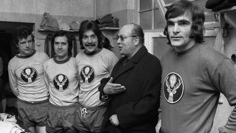 Eintracht Braunschweig hatte 1973 den ersten Trikotsponsor auf der Brust.
