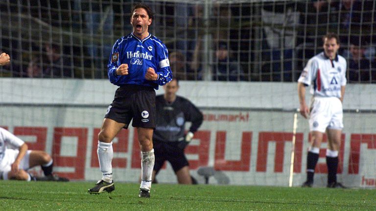 PLATZ 6: Bruno Labbadia knackt mit 100 Toren die Dreistelligkeit. Die Treffer erzielt er unter anderem für Arminia Bielefeld, Darmstadt 98 und den Karlsruher SC.