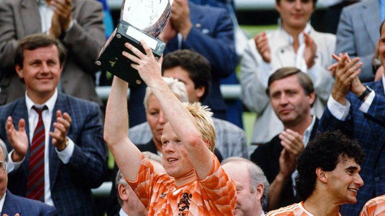 Ronald Koeman gewinnt mit den Niederlanden die EM 1988.
