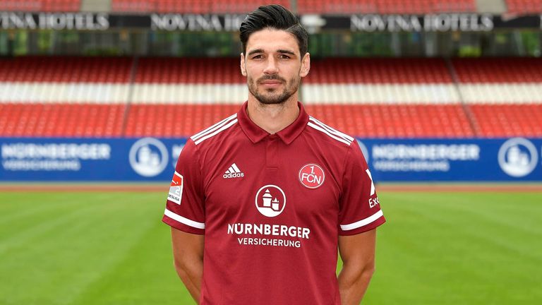 CHRISTOPHER SCHINDLER: Wechselt ablösefrei von Huddersfield Town zum 1. FC Nürnberg