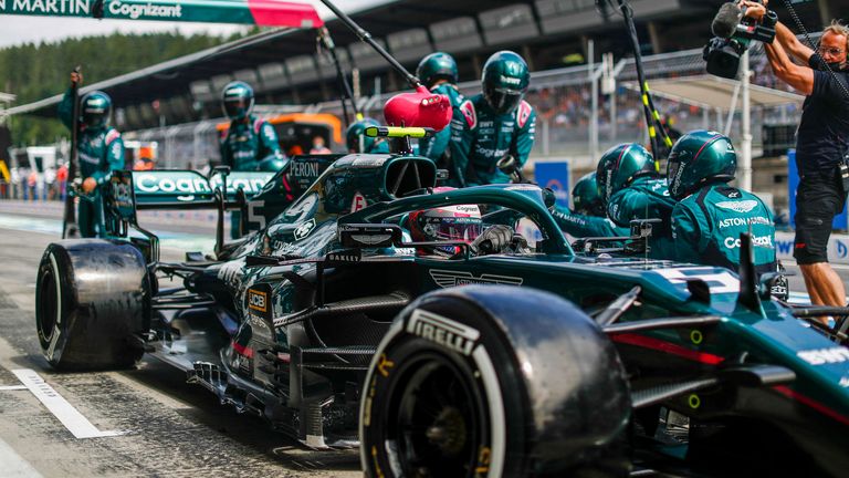 PLATZ 7: Aston Martin (Sebastian Vettel) - 2,36 Sekunden - 6 Punkte.