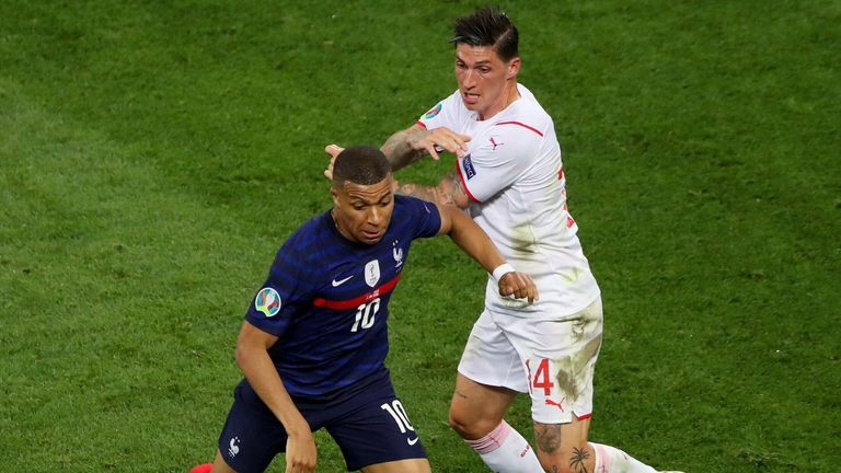 Schweiz: Steven Zuber (Eintracht Frankfurt)
