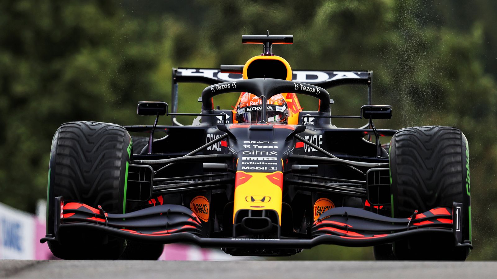 Formel 1 News: Training In Spa: Verstappen Vorn, Hamilton Dritter ...