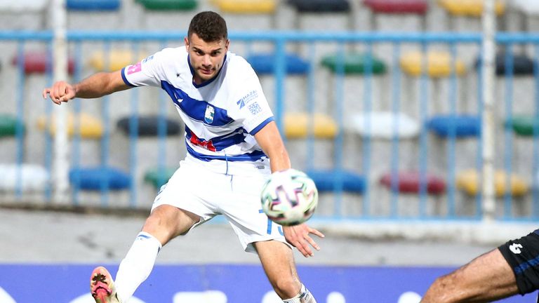 ANTONIO MANCE: Wechselt per Leihe für ein Jahr von NK Osijek (Kroatien) zu Erzgebirge Aue. Leihgebühr: ?