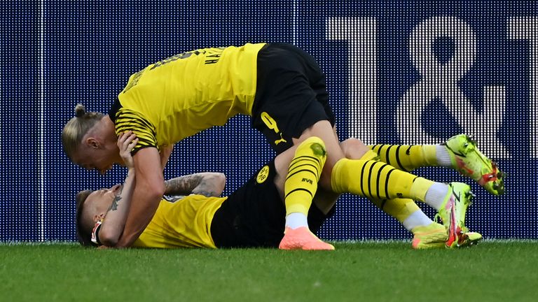 Marco Reus und Erling Haaland zaubern als Dortmunder Traum-Duo gegen Frankfurt.