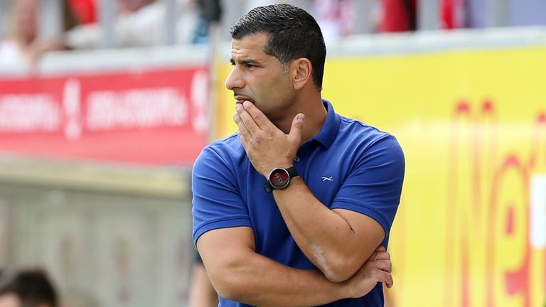 Dimitrios Grammozis gerät bei Schalke immer mehr unter Druck.