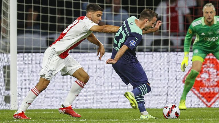 Mario Götze setzt den Schlusspunkt zum 4:0-Sieg gegen Ajax. 