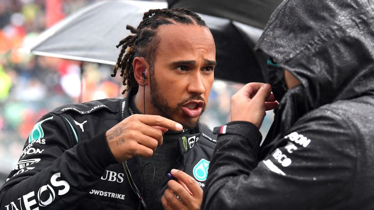 Lewis Hamilton ist mit dem Ablauf in Spa alles andere als zufrieden.