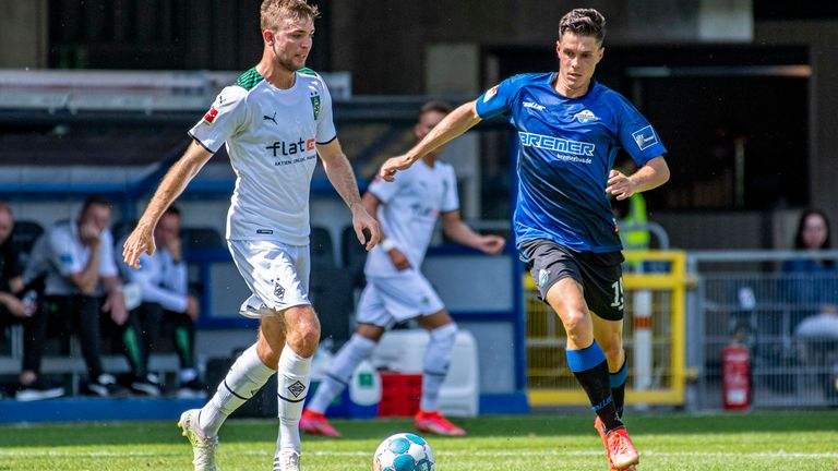 JOHN IREDALE: Wechselt vom SC Paderborn per Leihe für eine Spielzeit zum SV Wehen Wiesbaden.