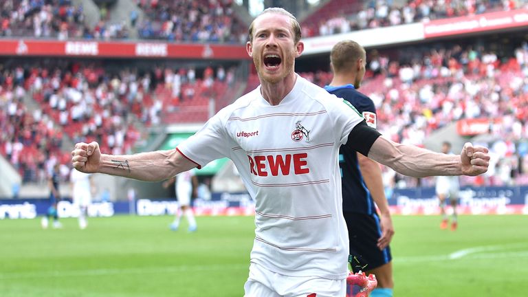 Florian Kainz ist der erste Kölner seit 41 Jahren, dem ein Doppelpack am ersten Spieltag gelingt. Der letzte Kölner, der das schaffte war Dieter Müller.